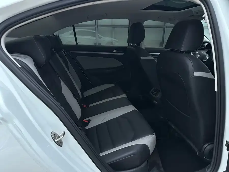 Volkswagen Bora Bora 2023 280TSI DSG Premium Edition 2022 — миниатюра 5
