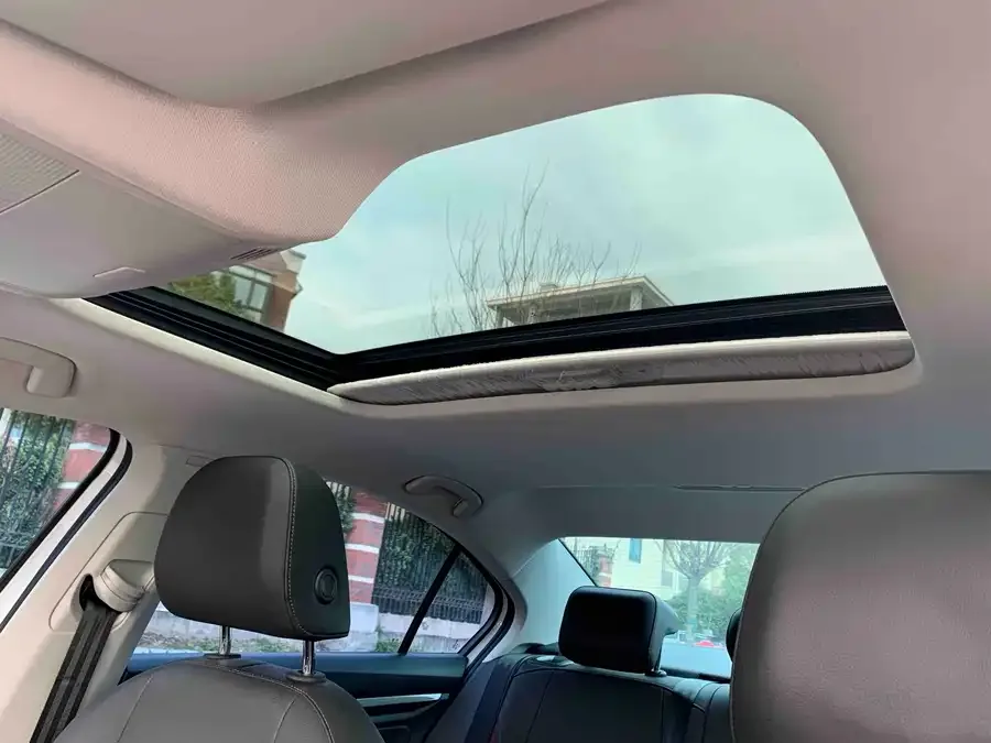 Volkswagen Bora Bora 2021 1.5L Manual Comfort Smart Connected Edition 2022 — миниатюра 4