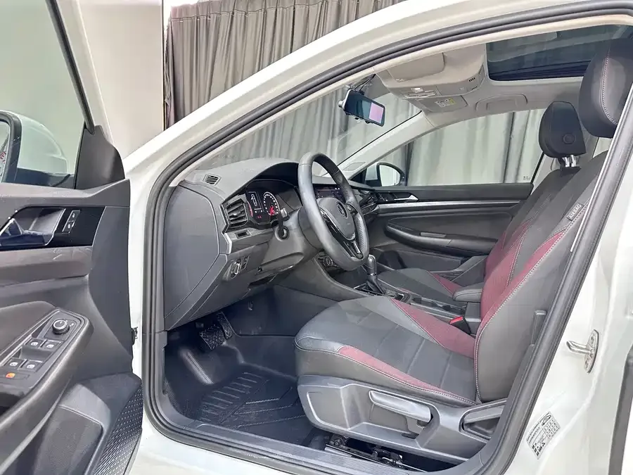Volkswagen Bora Bora 2021 1.5L Automatic Elite Intelligent Edition 2022 — миниатюра 3