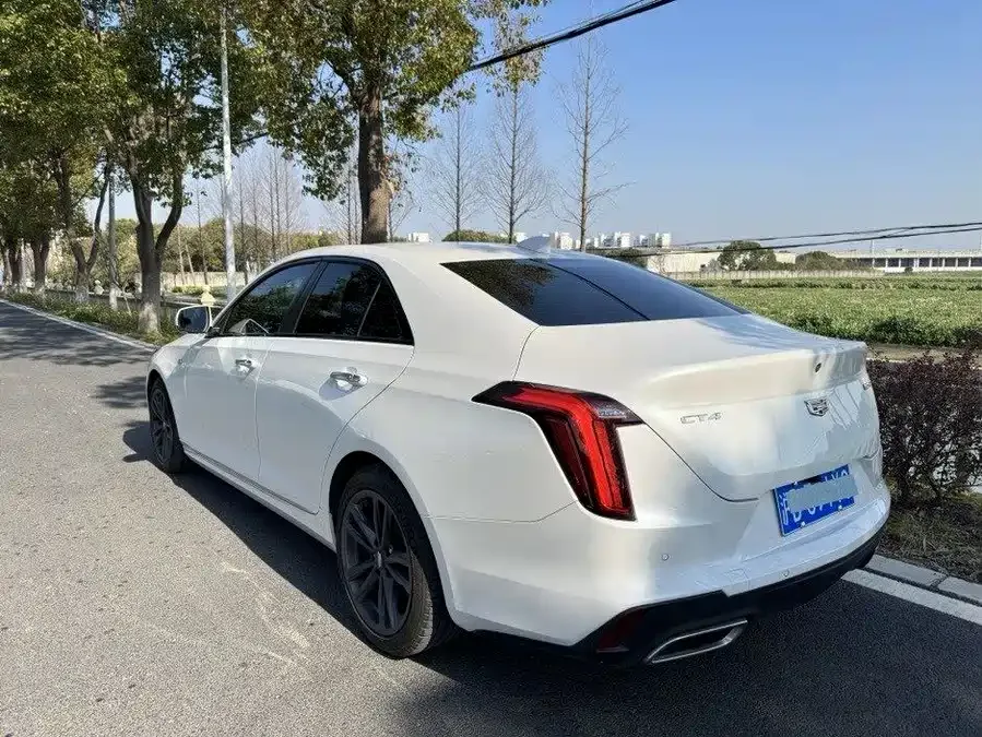 Cadillac CT4 2023 28T Luxury Edition 2023 — миниатюра 3