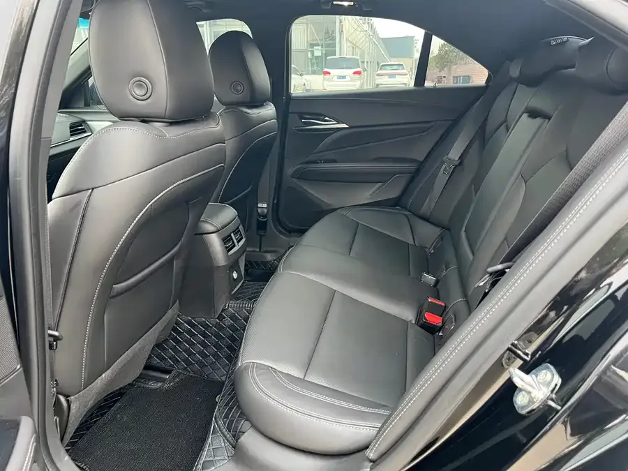 Cadillac CT4 2023 25T Luxury Edition 2024 — миниатюра 2