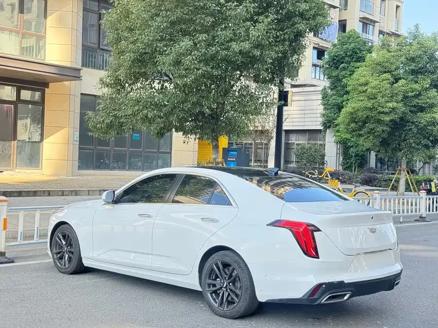 Cadillac CT4 2021 28T luxury model 2022 — миниатюра 2