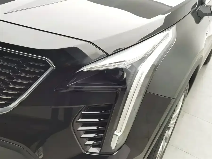 Cadillac XT4 2023 28T two-wheel drive luxury model 2023 — миниатюра 4