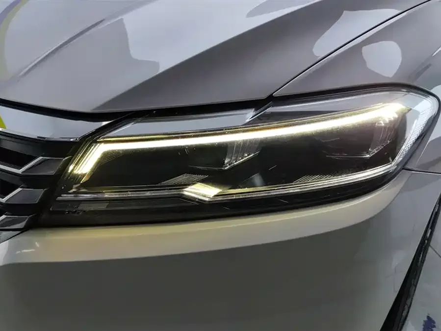 Volkswagen Lavida Lavida 2022 280TSI DSG Comfort Edition 2022 — миниатюра 2
