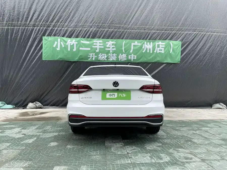 Volkswagen Lavida Lavida 2023 1.5L Automatic 5 Million Edition 2022 — миниатюра 2