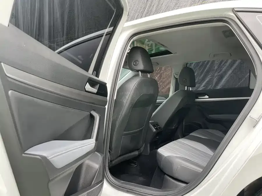 Volkswagen Lavida Lavida 2023 1.5L Automatic 5 Million Edition 2022 — миниатюра 5