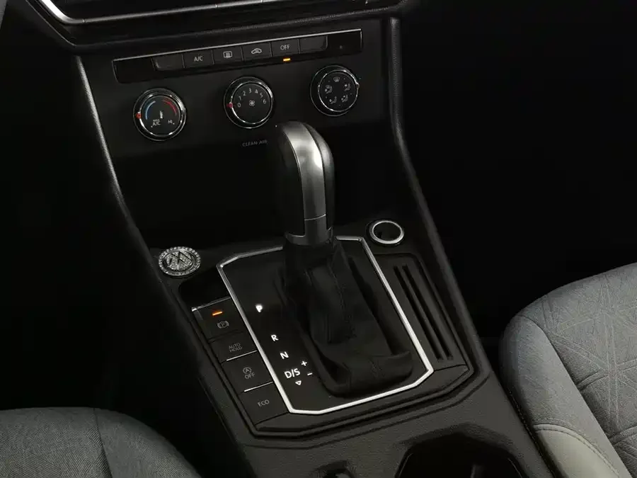 Volkswagen Lavida Lavida 2023 300TSI DSG Full Edition 2024 — миниатюра 4