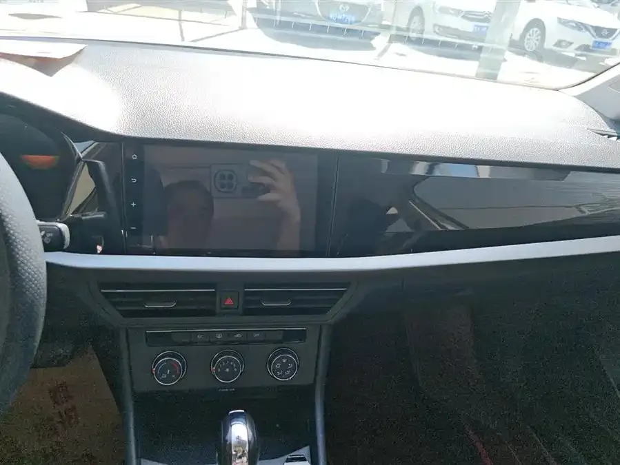 Volkswagen Lavida Lavida 2022 280TSI DSG Deluxe Edition 2022 — миниатюра 4