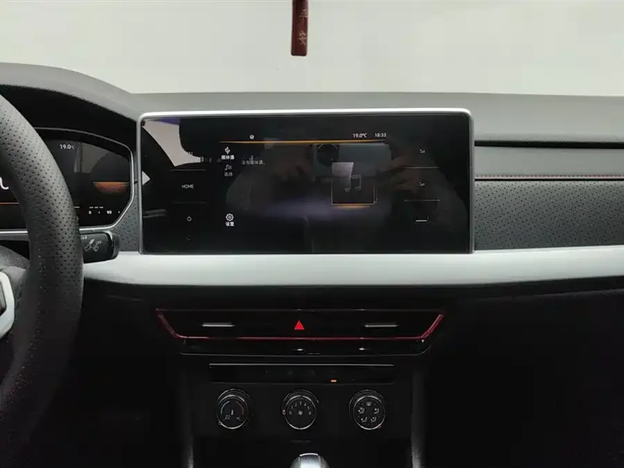 Volkswagen Lavida Lavida 2023 300TSI DSG Starry Sky Edition 2023 — миниатюра 4