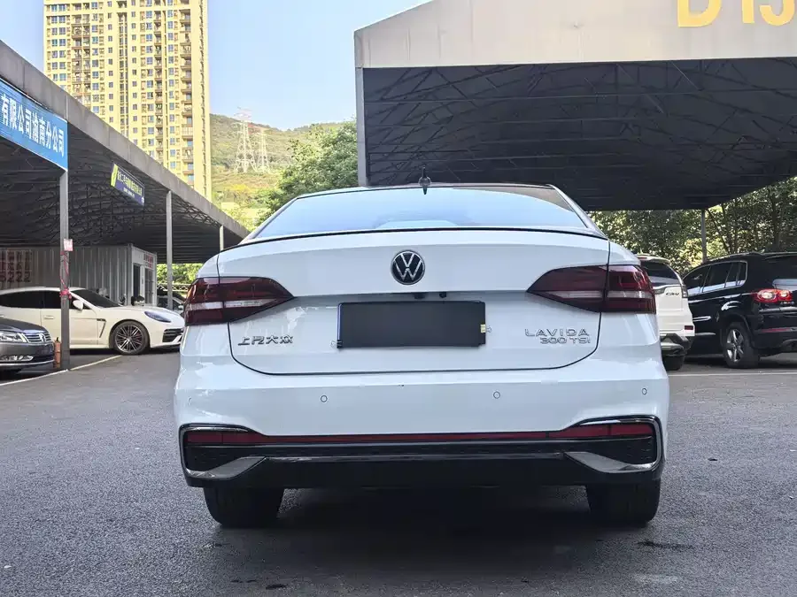 Volkswagen Lavida Lavida 2024 300TSI DSG Starry Sky Full Edition 2024 — миниатюра 2