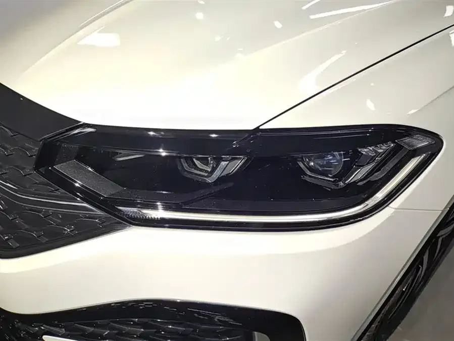 Volkswagen Lavida Lavida 2023 280TSI DSG Starry Sky Edition 2022 — миниатюра 2