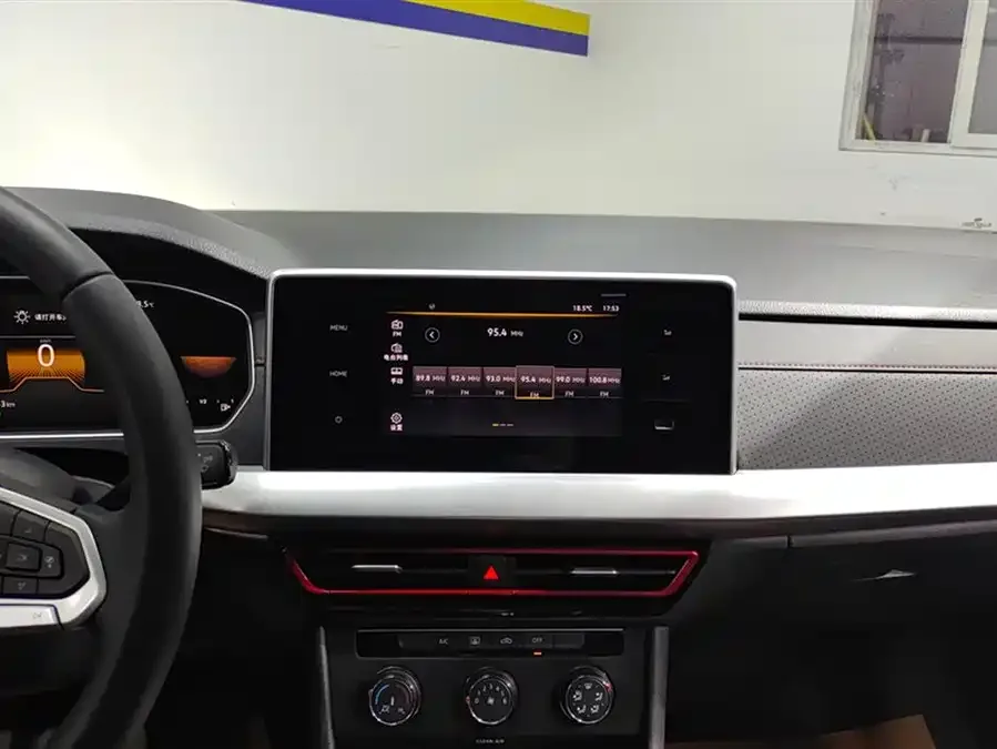Volkswagen Lavida Lavida 2023 280TSI DSG Starry Sky Edition 2022 — миниатюра 4