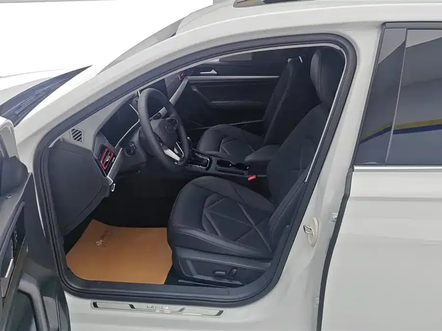 Volkswagen Lavida Lavida 2024 300TSI DSG Starry Sky Leading Edition 2024 — миниатюра 3