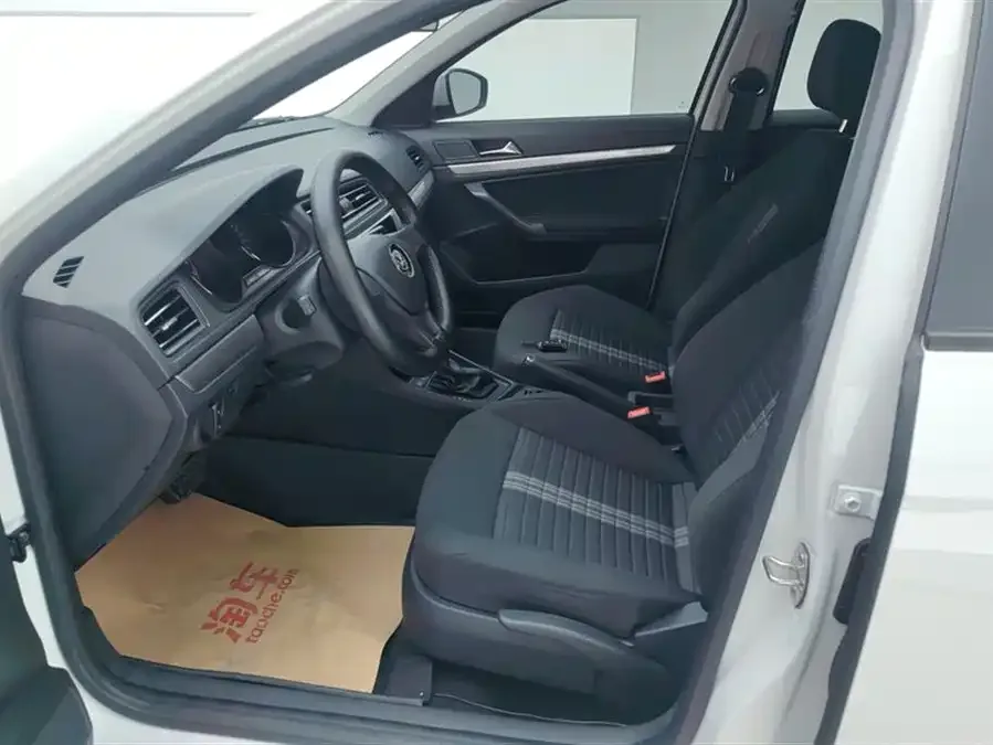 Volkswagen Lavida Lavida 2019 Lavida Qihang 1.5L Automatic Fashion Edition National VI 2023 — миниатюра 3