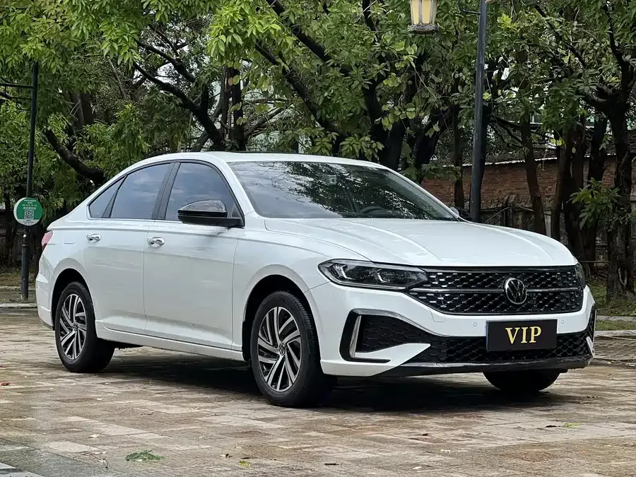 Volkswagen Lavida Lavida 2024 300TSI DSG Starry Sky Leading Edition 2025 — миниатюра 3