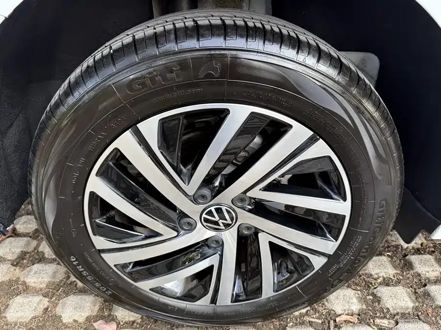 Volkswagen Lavida Lavida 2024 300TSI DSG Starry Sky Leading Edition 2024 — миниатюра 5