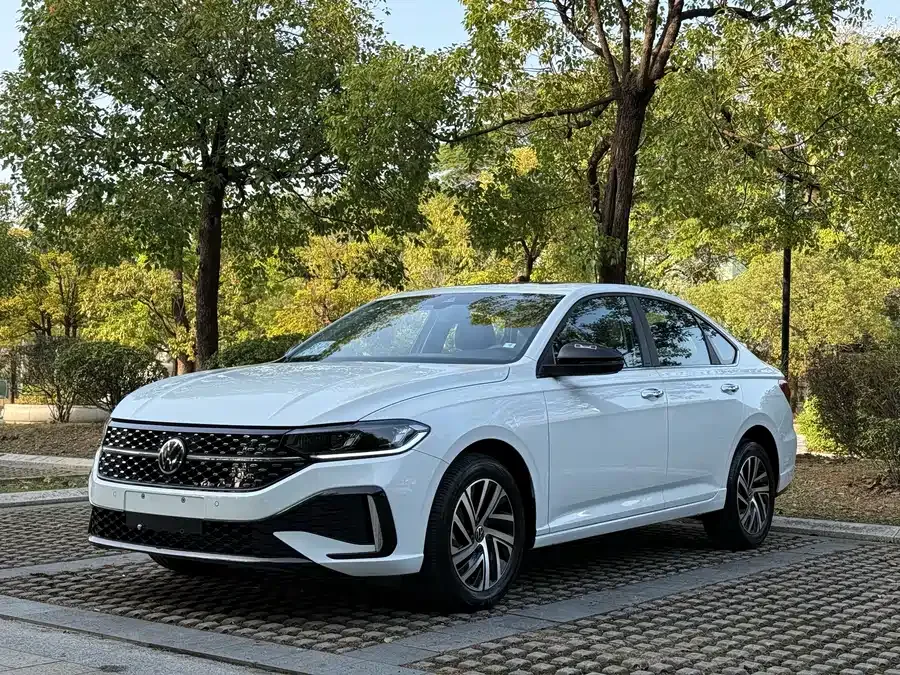 Volkswagen Lavida Lavida 2024 300TSI DSG Starry Sky Leading Edition 2024 — фото 1, купить с доставкой в Москву