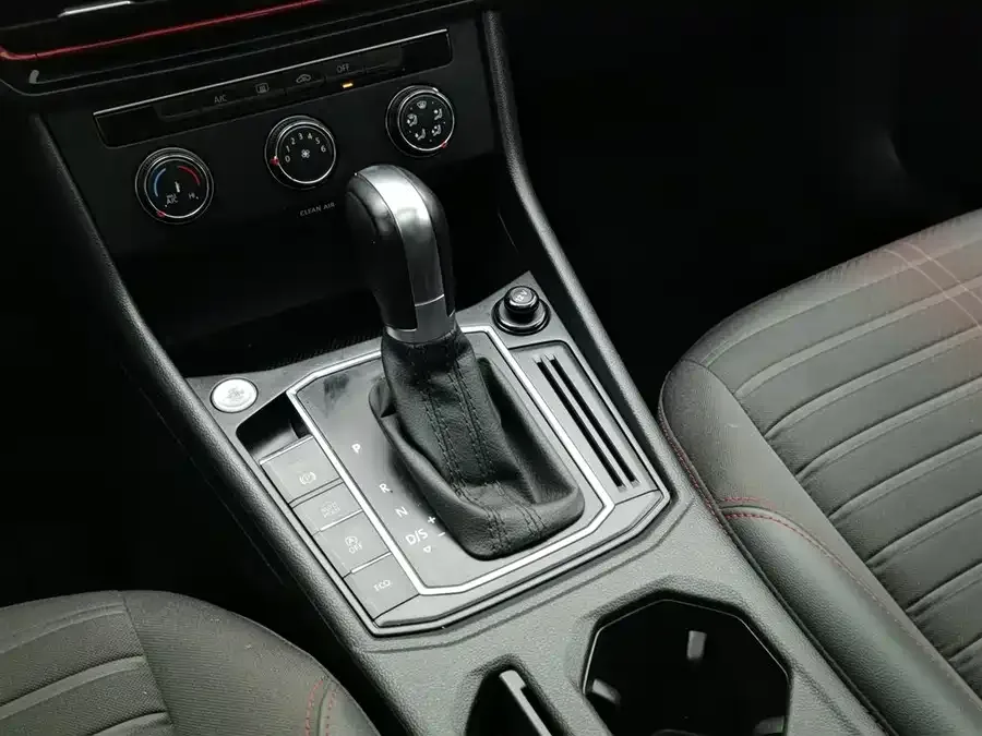 Volkswagen Lavida Lavida 2023 280TSI DSG Starry Sky Edition 2023 — миниатюра 4