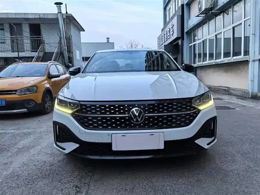 Volkswagen Lavida Lavida 2023 280TSI DSG Starry Sky Edition 2023 — фото 1, купить с доставкой в Москву