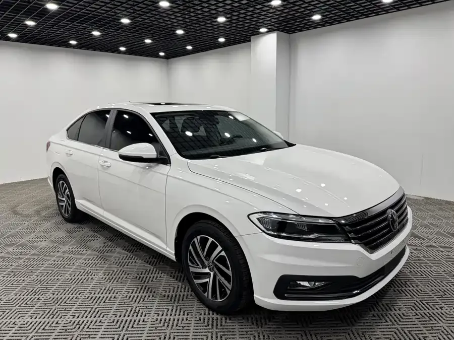 Volkswagen Lavida Lavida 2022 280TSI DSG Comfort Edition 2022 — фото 1, купить с доставкой в Москву