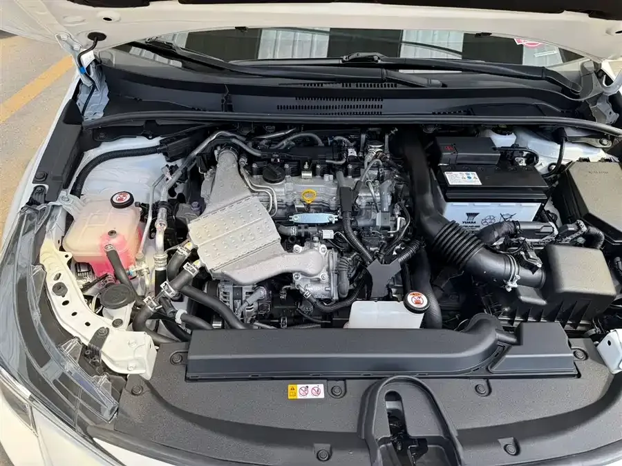 Toyota Levin 2022 Lelink 185T CVT Luxury Edition 2022 — миниатюра 4