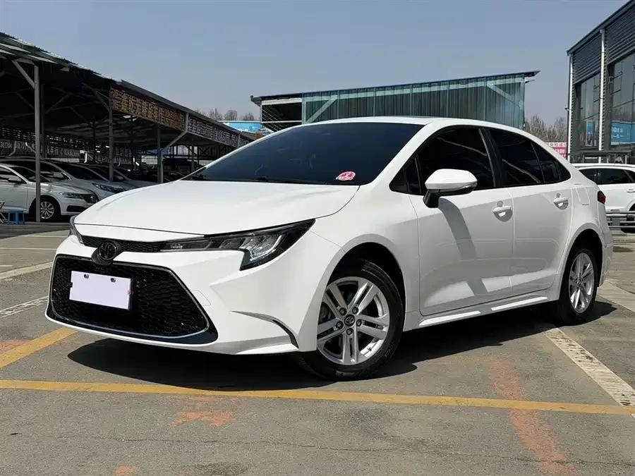 Toyota Levin 2022 Lelink 185T CVT Luxury Edition 2022 — фото 1, купить с доставкой в Москву