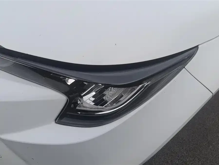 Toyota Levin 2023 Corolla Intelligent Electric Hybrid Dual Engine 1.8L Leading Edition 2024 — миниатюра 2