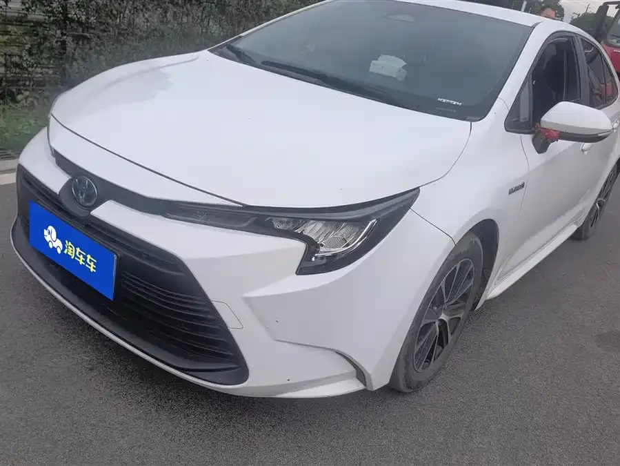 Toyota Levin 2023 Corolla Intelligent Electric Hybrid Dual Engine 1.8L Leading Edition 2024 — фото 1, купить с доставкой в Москву