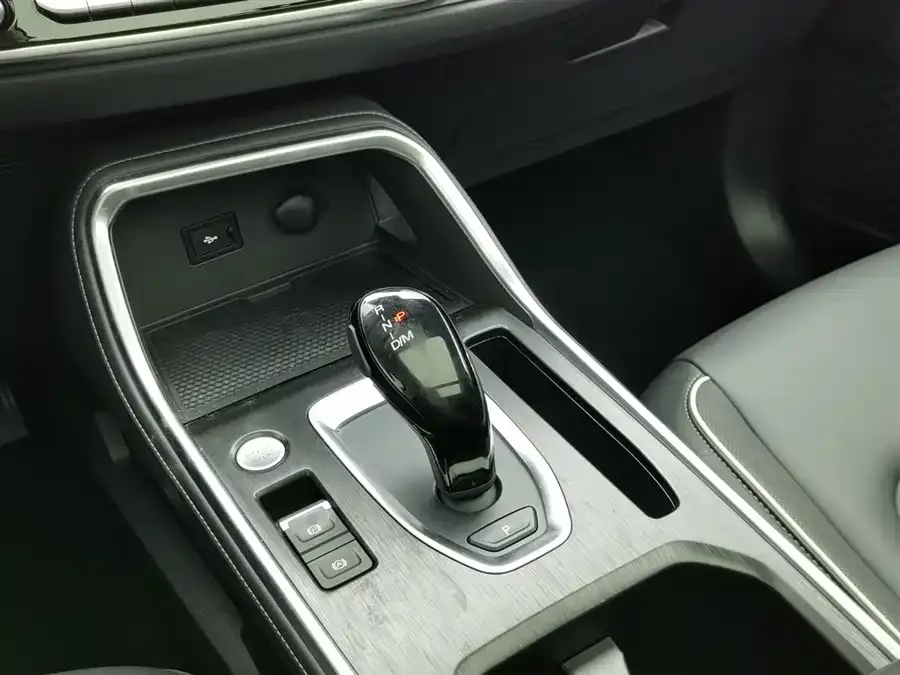 Haval H6 Haval H6 2023 National Fashion Edition 1.5T Automatic Champion Edition 2025 — миниатюра 4