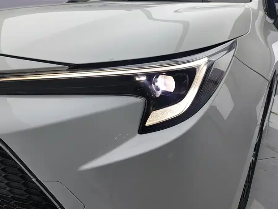 Toyota Levin Corolla 2023 185T CVT Luxury Edition 2024 — миниатюра 2
