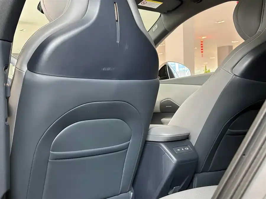 Lynk & Co Z20 Lynk & Co Z20 2025 530km RWD Pro 2025 — миниатюра 5