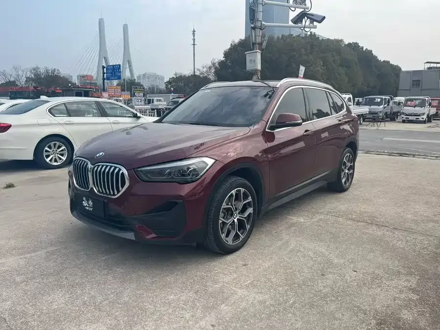 BMW X1 2022 sDrive25Li Leading Edition 2023 — фото 1, купить с доставкой в Москву