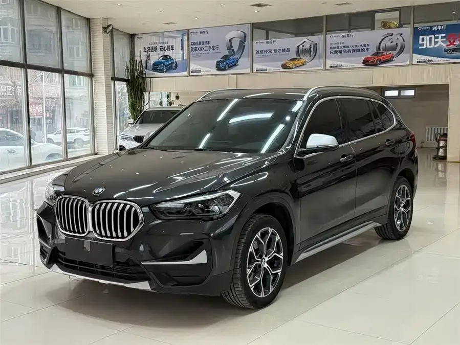 BMW X1 2022 sDrive20Li Fashion Edition 2022 — фото 1, купить с доставкой в Москву