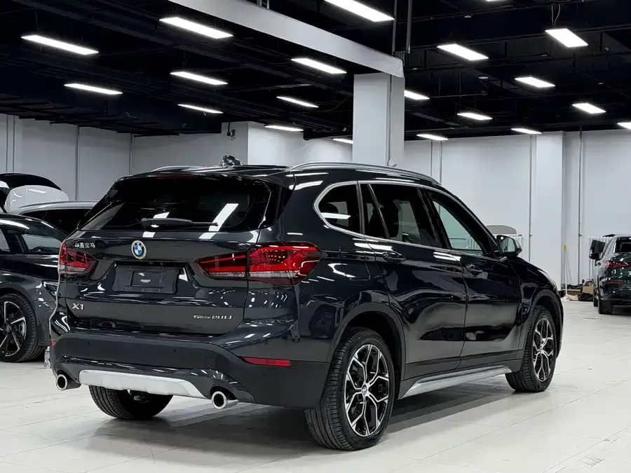 BMW X1 2022 sDrive20Li Exclusive Model 2022 — миниатюра 2