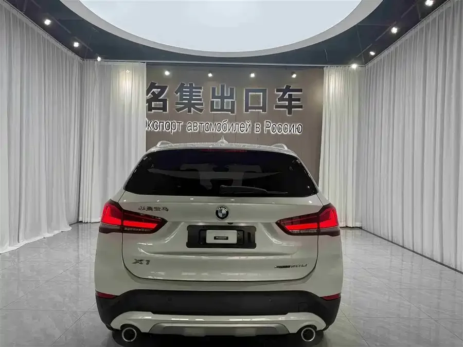 BMW X1 2022 sDrive20Li Exclusive Model 2022 — миниатюра 2