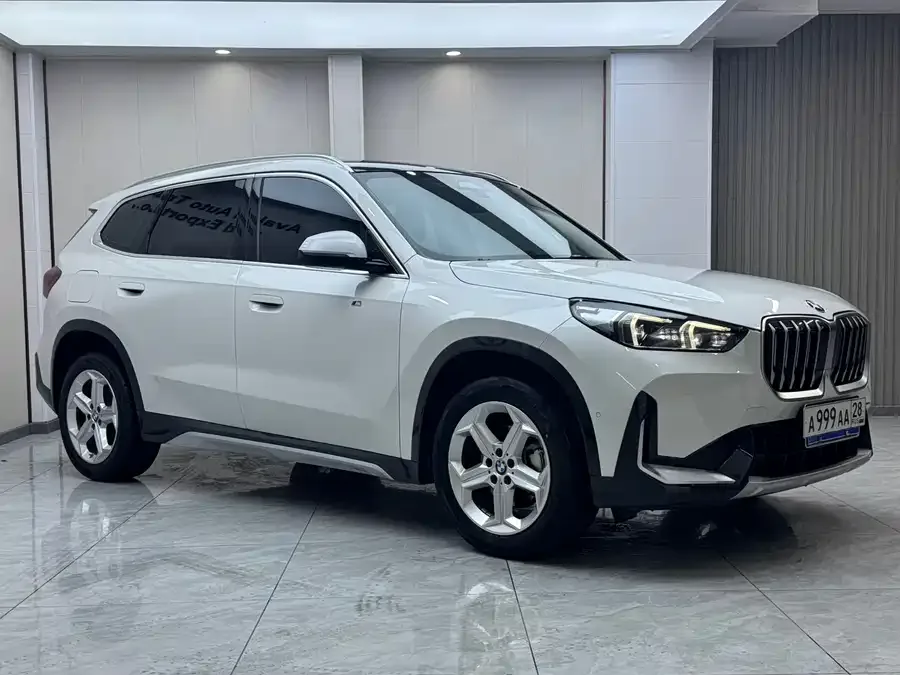 BMW X1 2024 sDrive20Li X Design Package 2023 — миниатюра 3