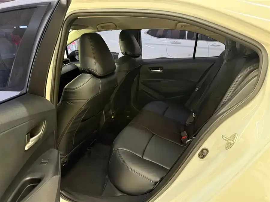 Toyota Corolla Corolla 2022 TNGA 1.5L CVT Pioneer Edition 2022 — миниатюра 5