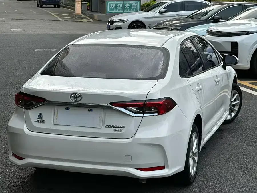 Toyota Corolla Corolla 2021 1.2T S-CVT Elite PLUS Edition 2022 — миниатюра 3