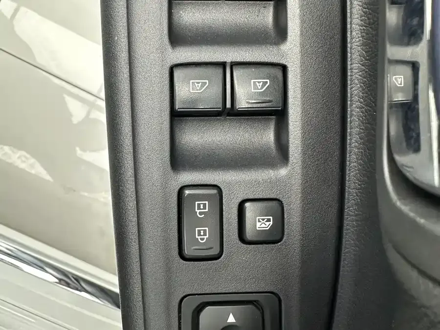 Mitsubishi Outlander Outlander 2021 2.0L 2WD 5-seater 2022 — миниатюра 5