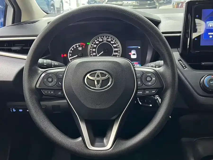 Toyota Corolla Corolla 2022 TNGA 1.5L CVT Pioneer Edition 2022 — миниатюра 3