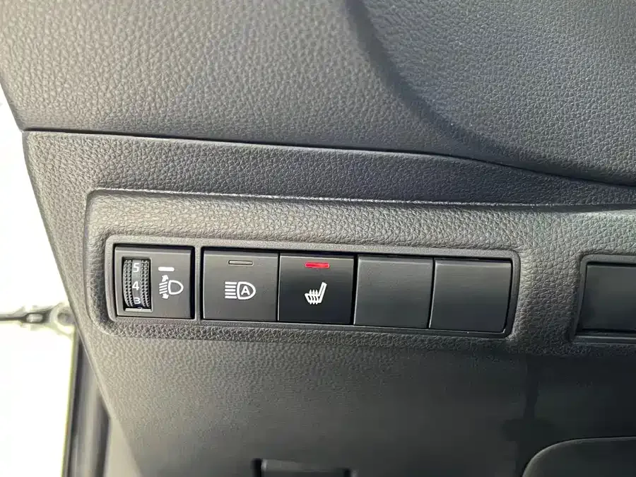 Toyota Corolla Corolla 2022 TNGA 1.5L CVT Pioneer Edition 2022 — миниатюра 4