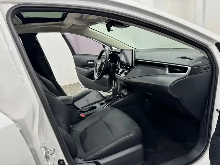 Toyota Corolla Corolla 2021 TNGA 1.5L CVT Elite Edition 2022 — миниатюра 4