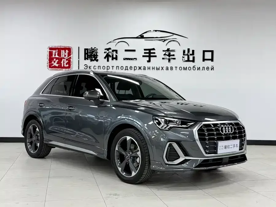 Audi Q3 2022 35 TFSI Fashionable and Dynamic 2023 — миниатюра 3