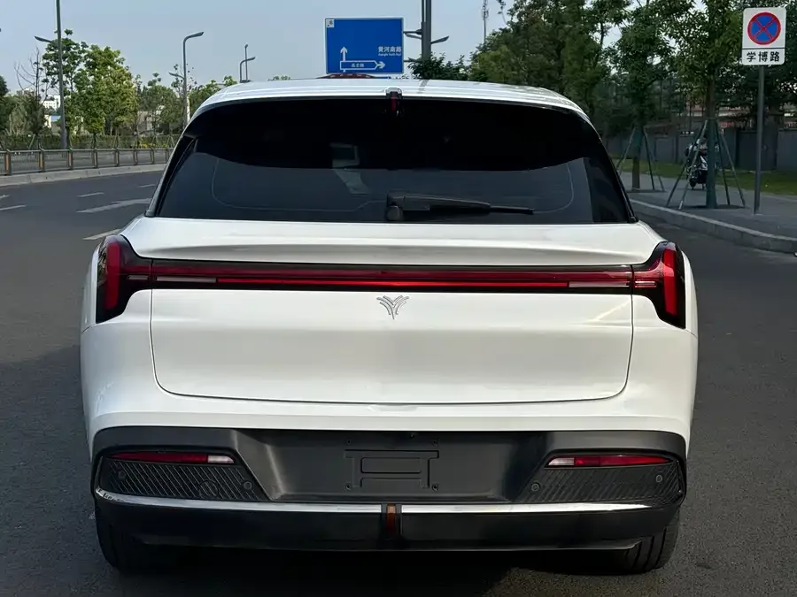 NETA Nezha L Nezha L 2024 Extended Range 310 Flash Charge Red Edition 2025 — миниатюра 5