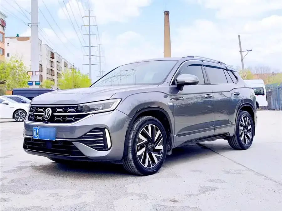 Volkswagen Tayron Tanyue 2023 330TSI 2WD R-Line High Energy Edition 2023 — фото 1, купить с доставкой в Москву