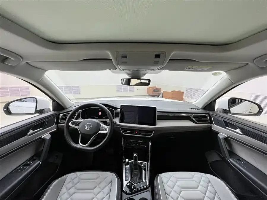 Volkswagen Tayron Tanyue 2023 280TSI 2WD Luxury Plus Advanced Edition 2022 — миниатюра 4