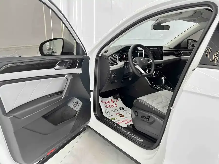 Volkswagen Tayron Tanyue 2023 280TSI 2WD Luxury Plus Advanced Edition 2022 — миниатюра 4