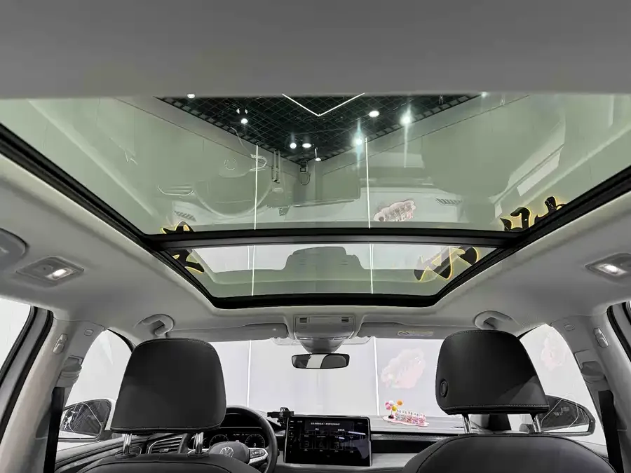 Volkswagen Tayron Tanyue 2023 280TSI 2WD Luxury Plus Advanced Edition 2022 — миниатюра 4