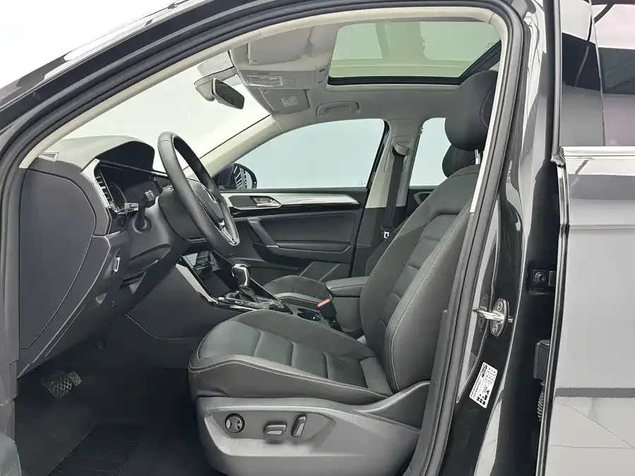 Volkswagen Tayron Tanyue 2022 280TSI 2WD Luxury Smart Edition 2022 — миниатюра 2