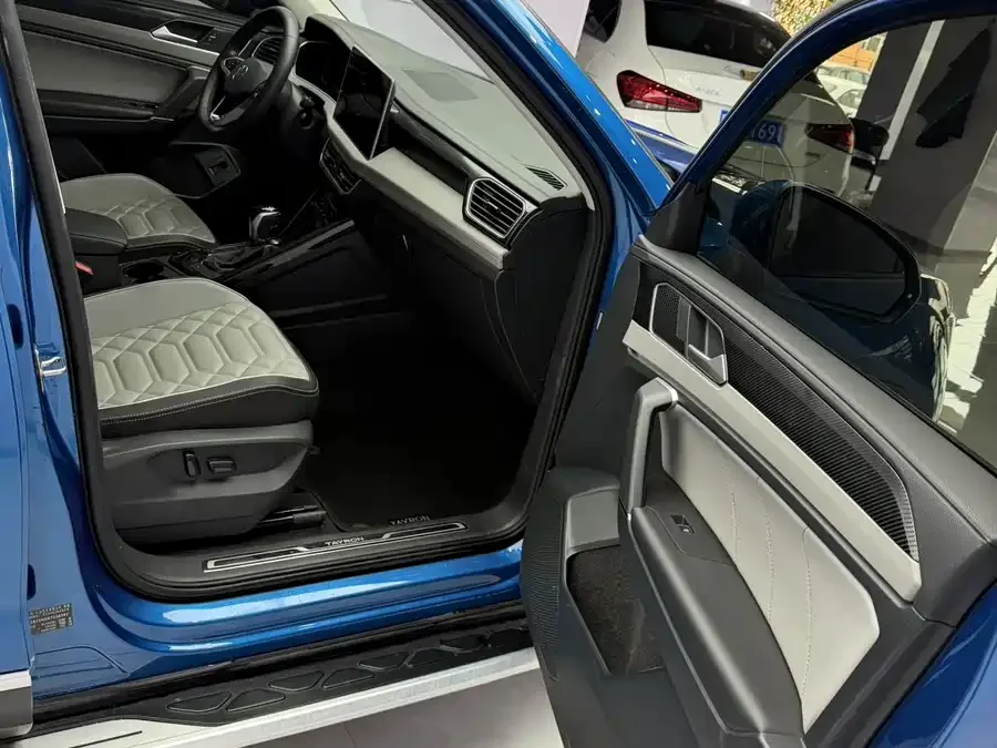 Volkswagen Tayron Tanyue 2023 280TSI 2WD Luxury Plus Advanced Edition 2023 — миниатюра 4